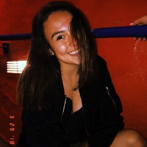 Meet your Posher, Jazmine